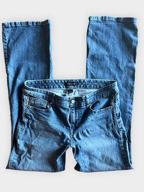 White House Black Market Blanc Bootcut Jeans Medium Wash Size 8R